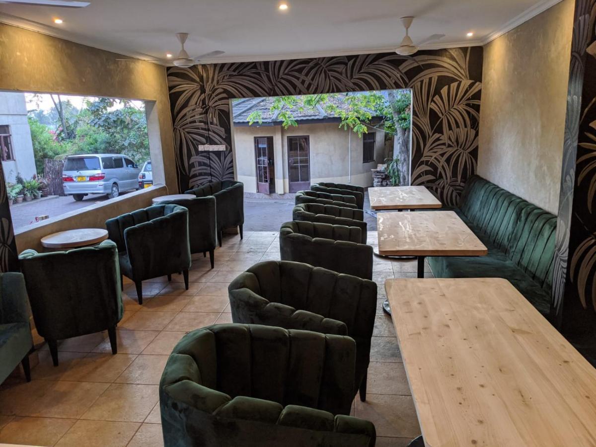 White House Of Tanzania Hostel Αρούσα Εξωτερικό φωτογραφία